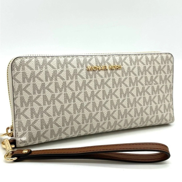 Michael Kors Large Continental Wallet
Wristlet Vanilla/Brown - Picture 4 of 10